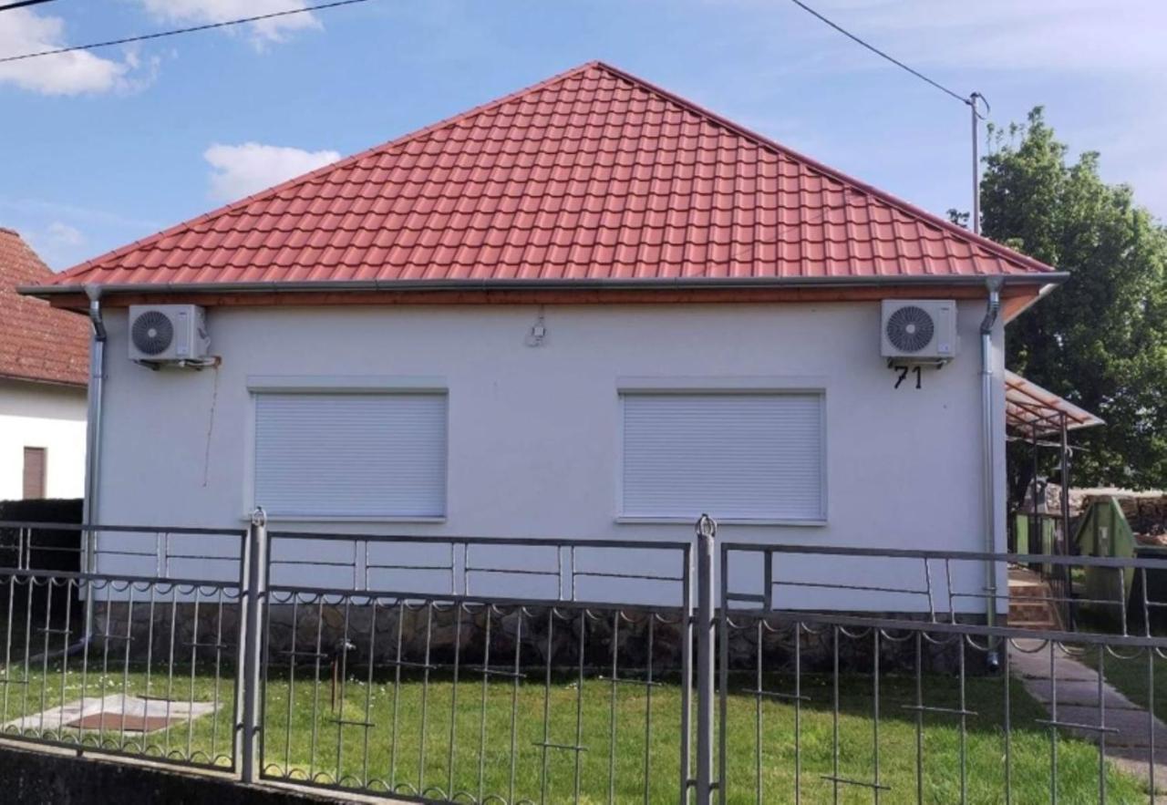 Valentina Apartman Balatonmariafurdo Ngoại thất bức ảnh
